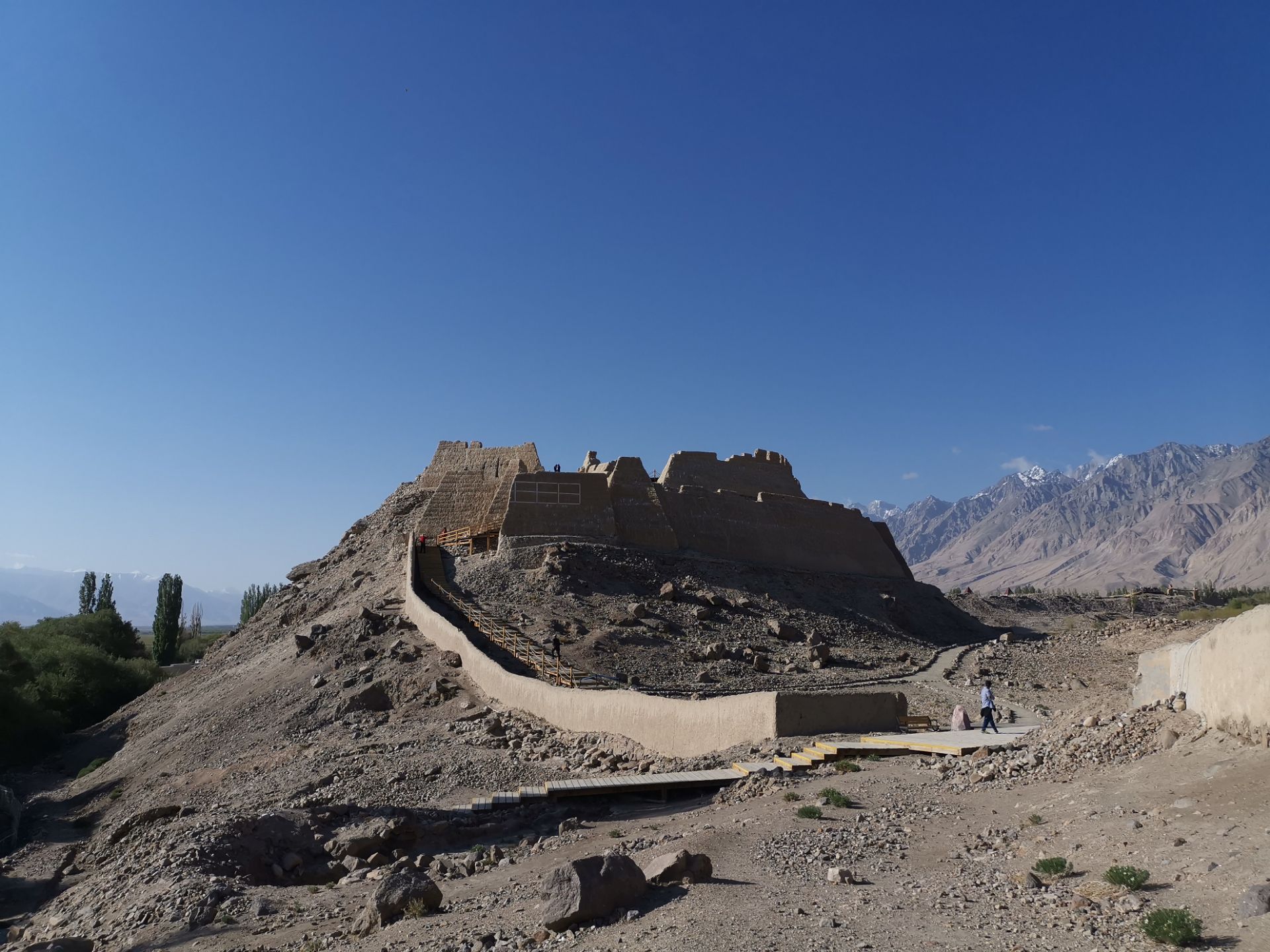 南疆-天山神秘大峡谷|摄影|风光摄影|莫禾云集 - 原创作品 - 站酷 (ZCOOL)