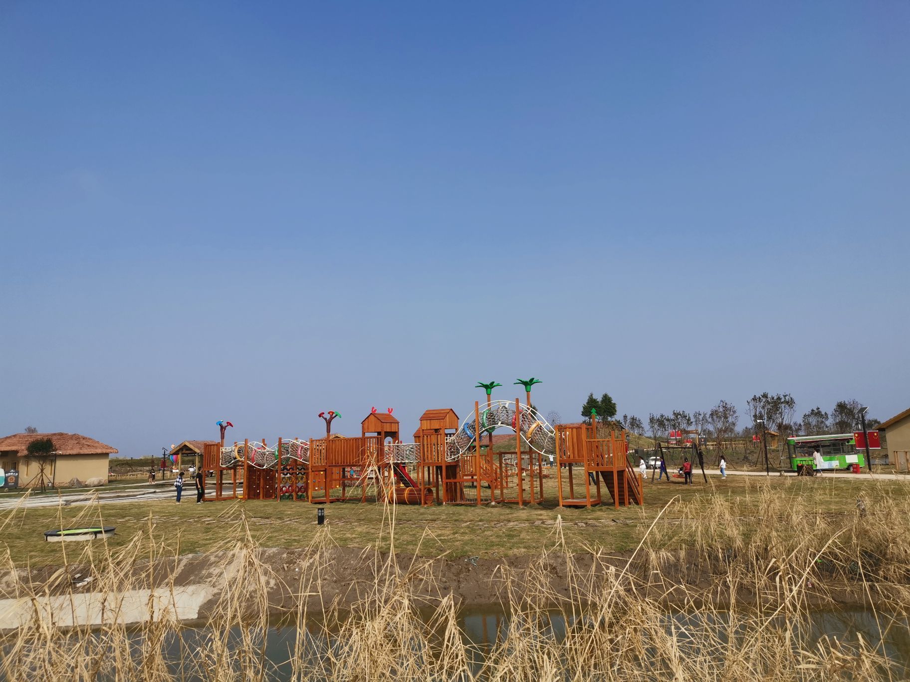 2021moumou海岛乐园玩乐攻略,全价票算贵的,里面没有餐食.