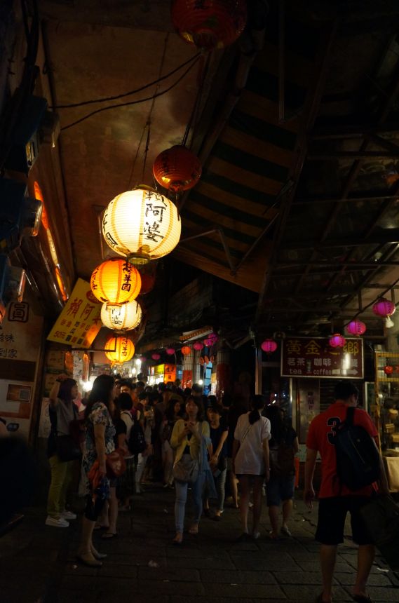 基山街夜市图片