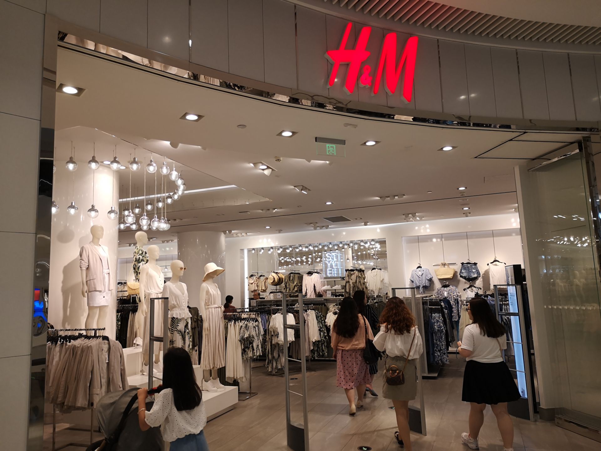 h&m(天河体育中心店)