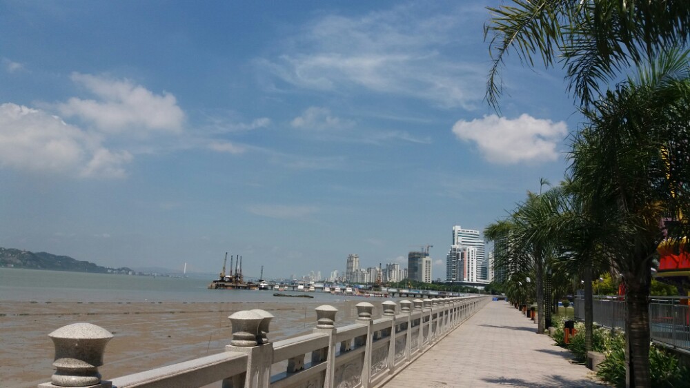 汕头海滨长廊图片