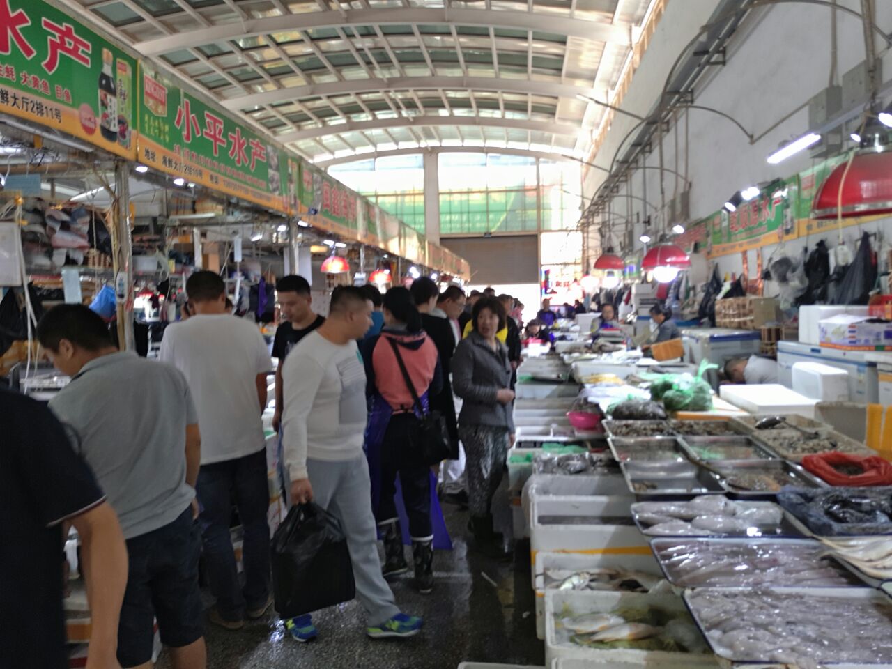【携程攻略】太原五龙口海鲜市场(敦化南路)购物,本地最大的海鲜市场