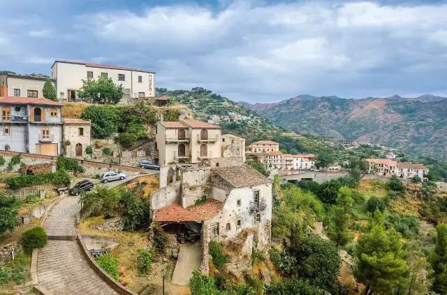 【携程攻略】娱乐点,godfanther家乡就是柯里昂镇,就隐藏在sicily的