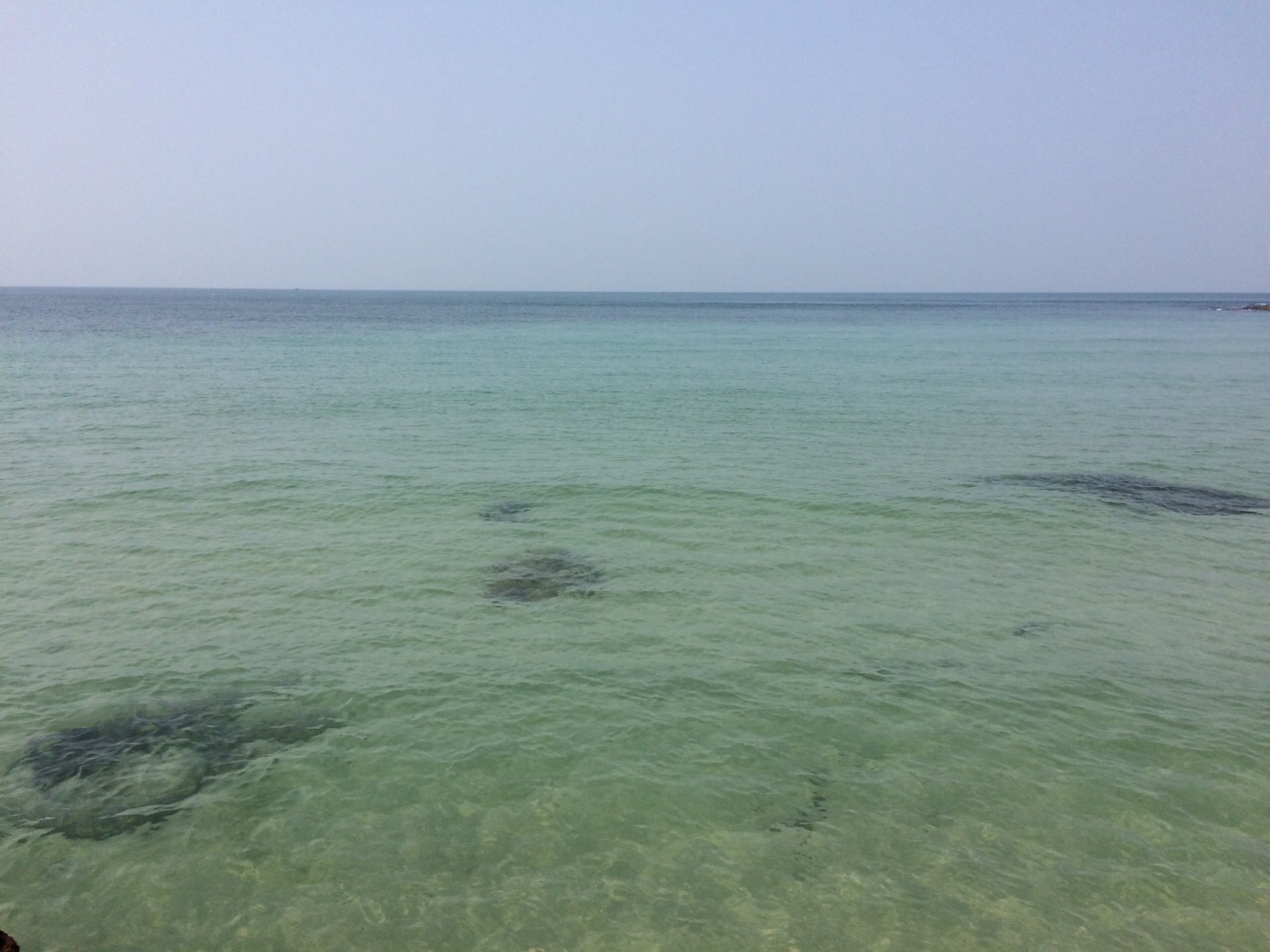 【携程攻略】北海石螺口海滩景点,这里的海是涠洲岛上最美的，水很清，贝壳超多，拍照首选