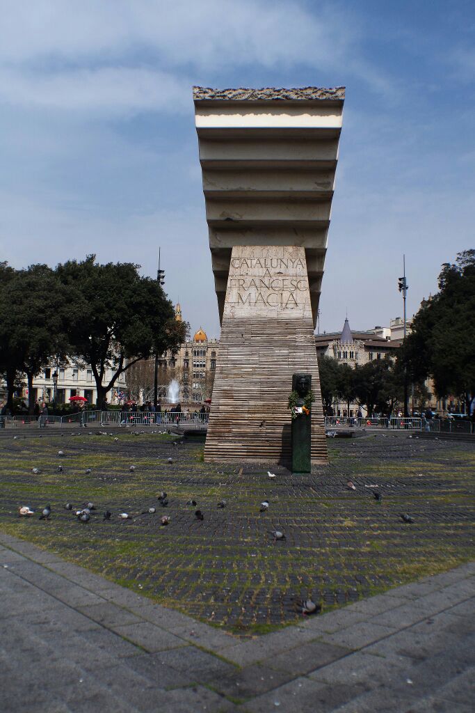 加泰罗尼亚广场
