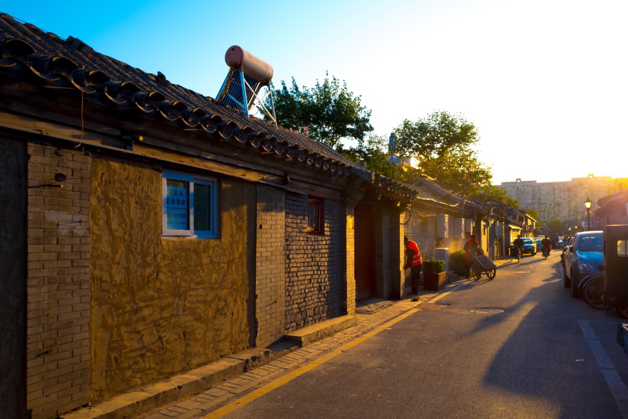 我逛了东四六条,地道的老居民胡同,虽然不是景点,却非常值得一看.