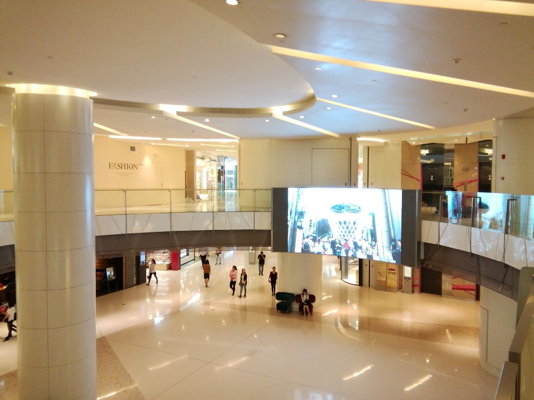 上海国金中心商场