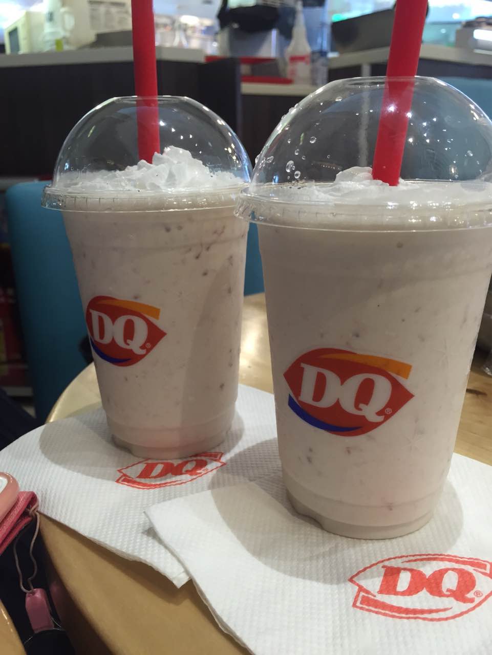林】广州dq(天河城店)餐馆,环境好,地方也舒适,雪糕很好吃,奶昔偏甜