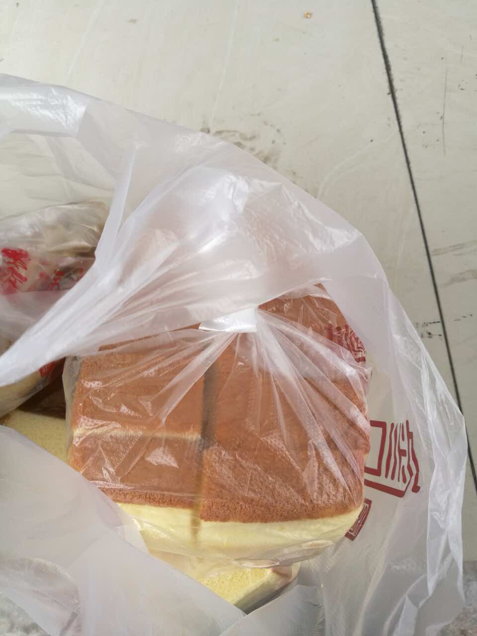 詹记宫廷桃酥王(淮河路店)餐馆,味道很好,蜂蜜切片蛋糕牛角包每次必买