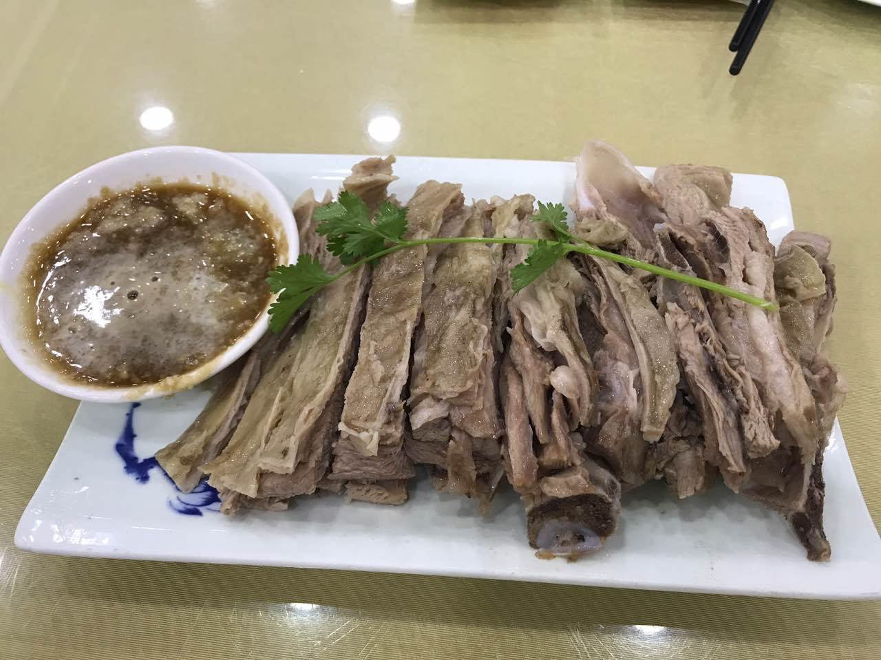 马老六清真餐饮(通渭路店)