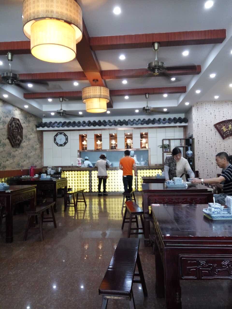 东吴面馆(东振路店)