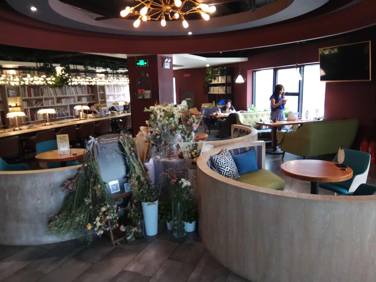 天语雅阁自助咖啡厅(六道口店)