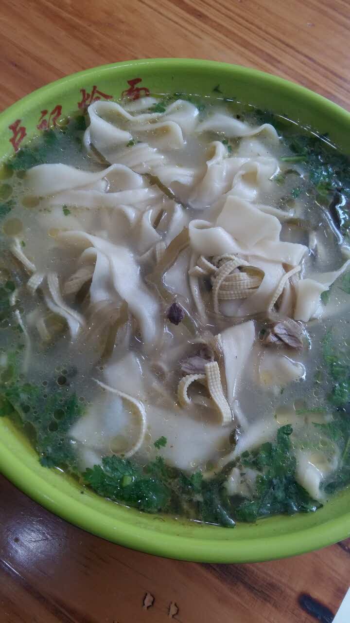 卢记烩面质量好,汤鲜,味美,老式烩面,不错,满意,十分满意.