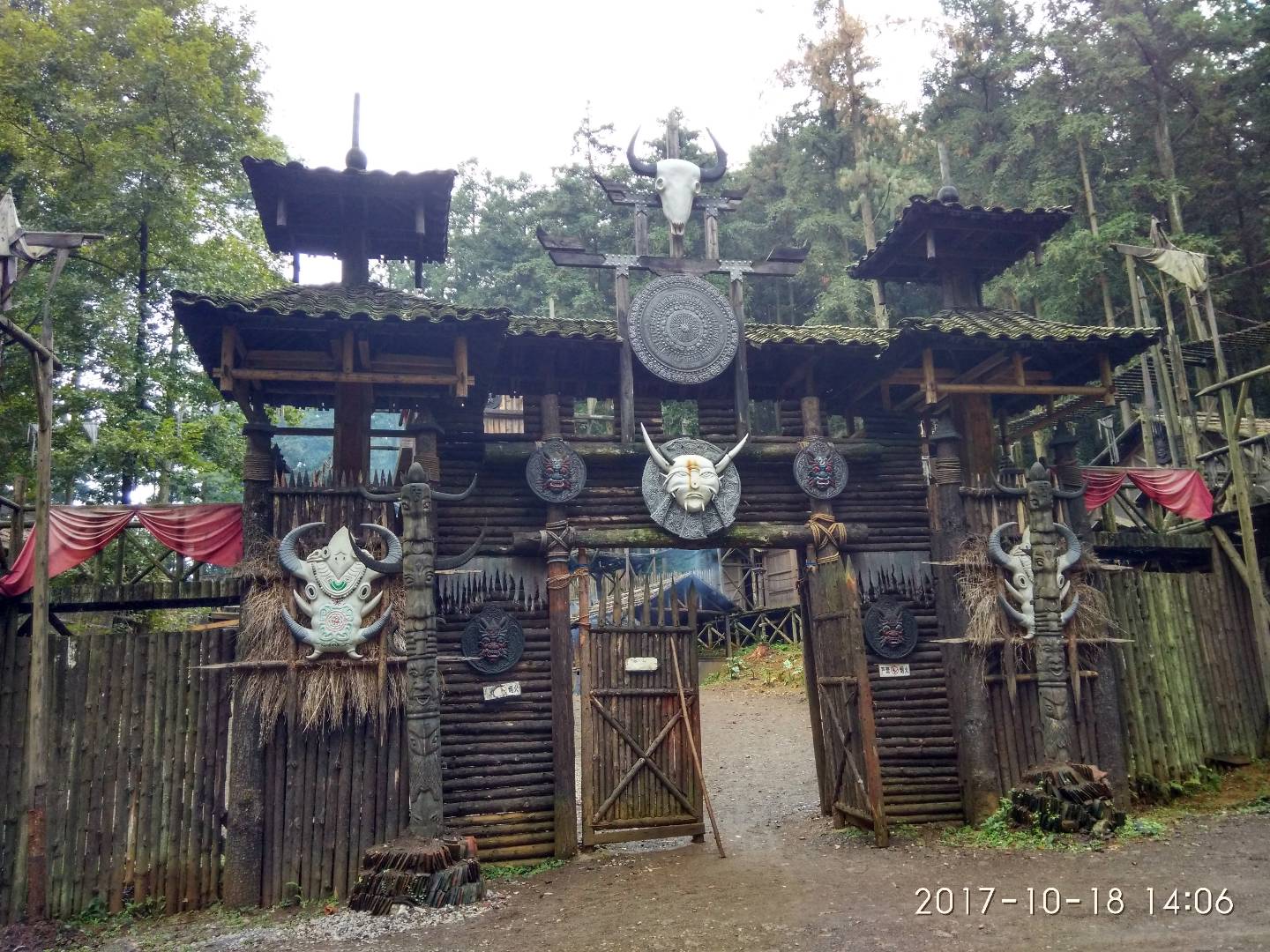 全国百座露天博物馆都在贵州雷山的这个寨子里_苗家