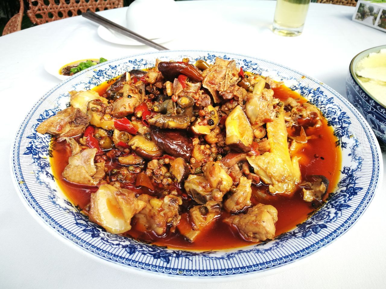 塔宝花园饭店·泉水鸡