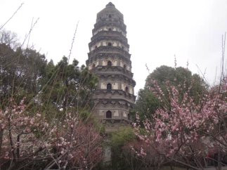 虎丘婚纱地址_虎丘婚纱城(2)