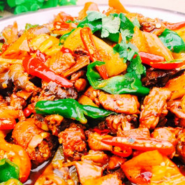 新安美食汇餐饮配送中心(亚泰新城店)攻略,美食