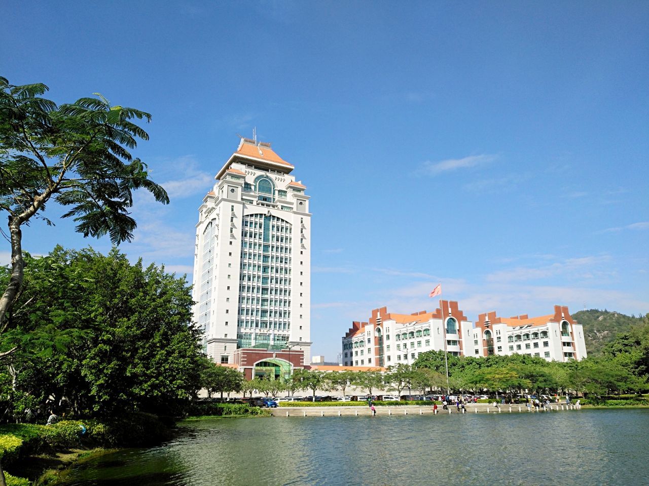 现在这个时候是到厦门旅游的最好时节而据说是我国最美大学的厦门大学