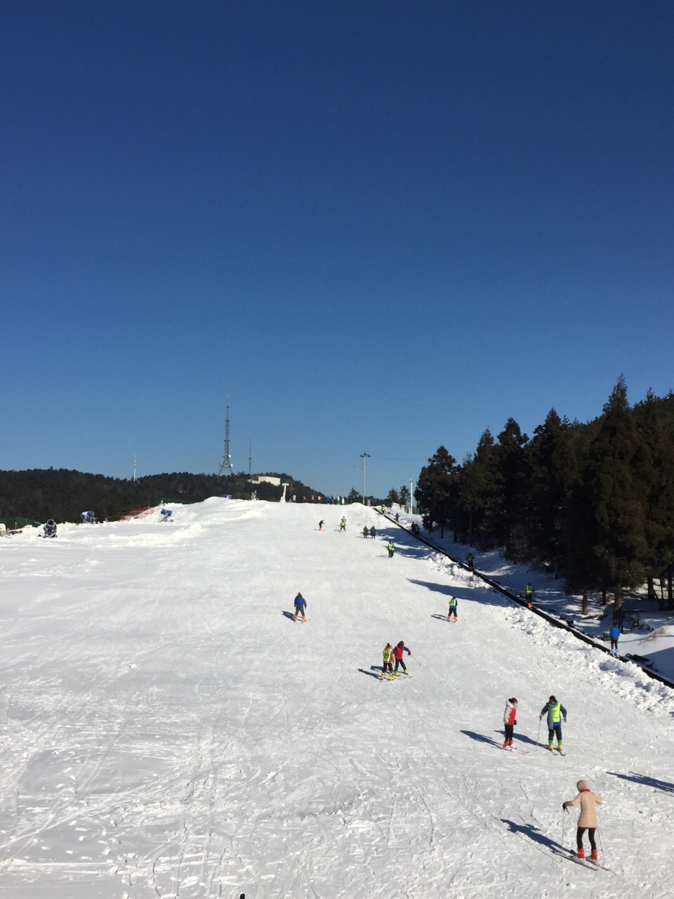 奉化区商量岗滑雪场好玩吗,奉化区商量岗滑雪场景点怎么样_点评_评价