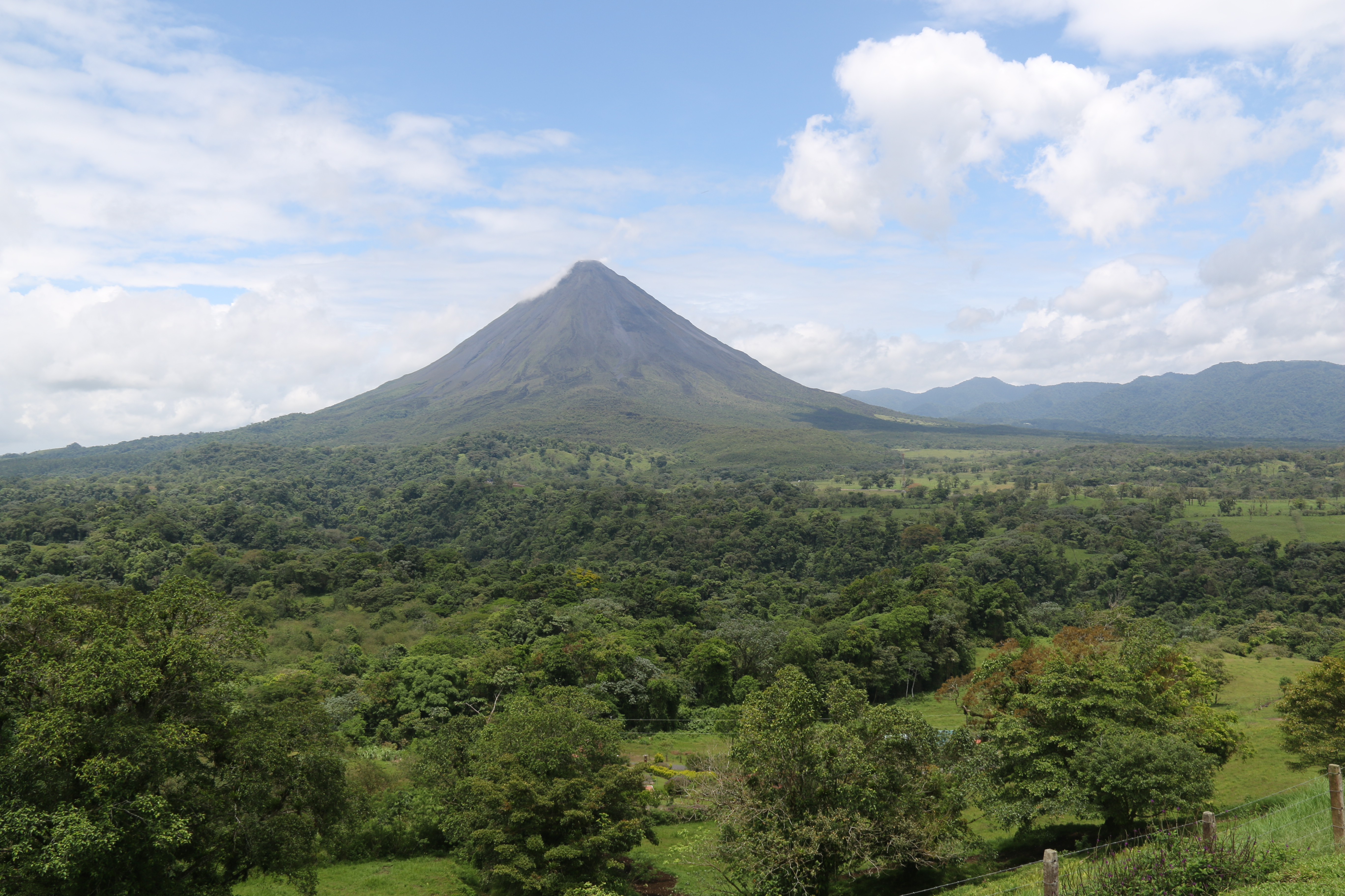 阿雷纳火山国家公园