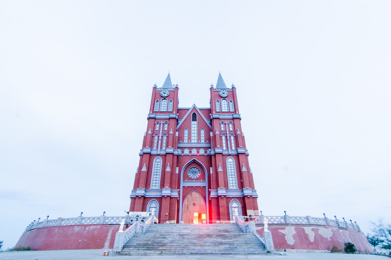 3-Day Manzhouli Tour: Manzhouli Guomen Scenic Area and Matryoshka Scenic Area, exotic charm of Sino-Russian Trade Pedestrian Street