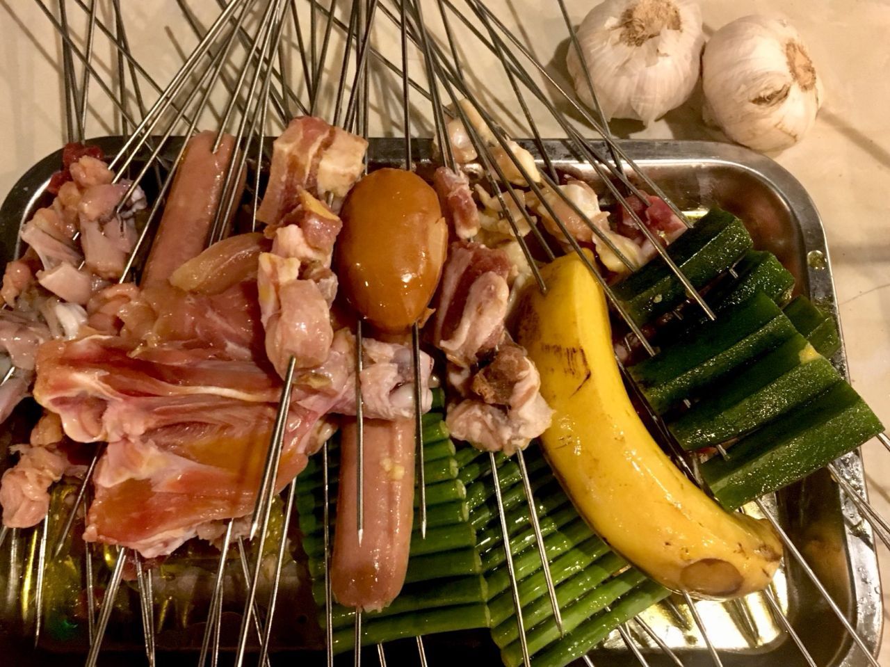 初中周五放学和同学一起去吃图门烧烤,
高中同学生日一起去吃图