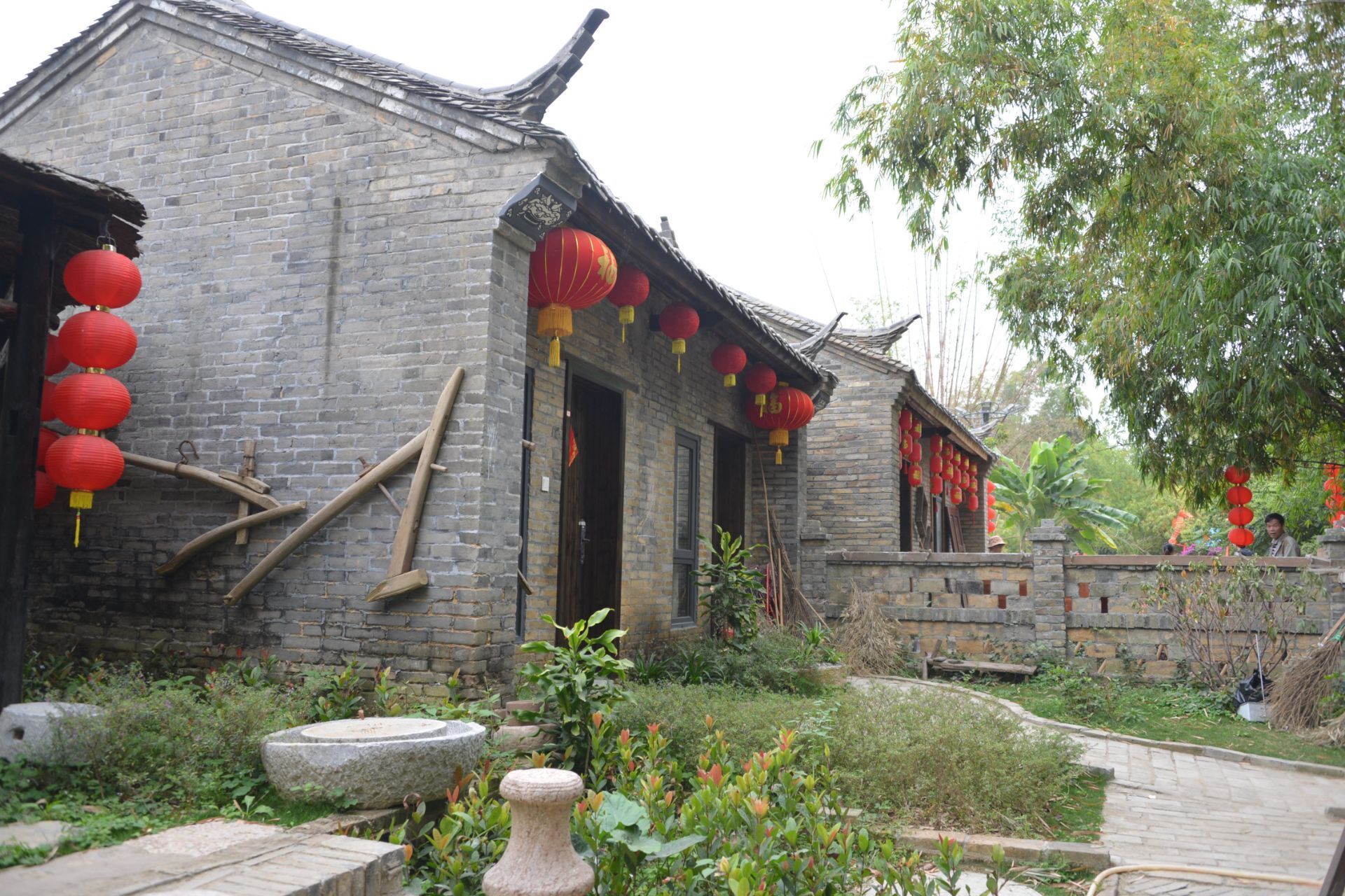 了解古青瓦特点和历史，中国传统建筑必不可少的主材之一