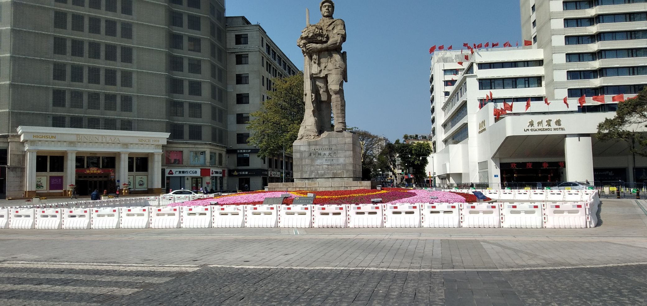 海珠广场的雕像图片