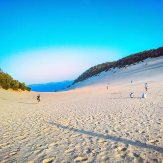 彩虹滩   分 20条点评 自然风光 沙滩 距景点11km 免费