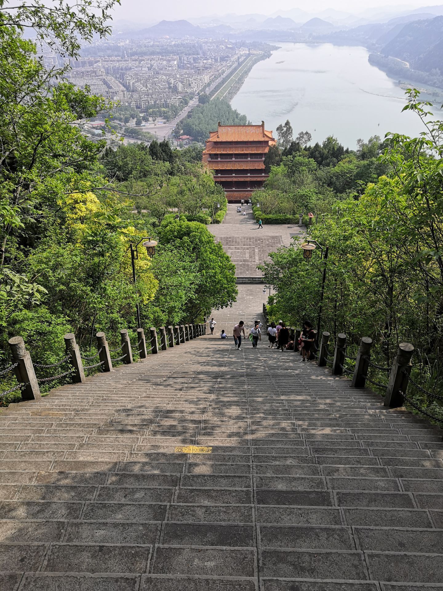 【携程攻略】阆中滕王阁景点,挺好的地方,陡了点,最好顺边爬,不然万一