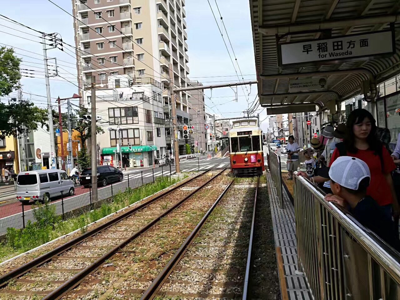 都电荒川车库