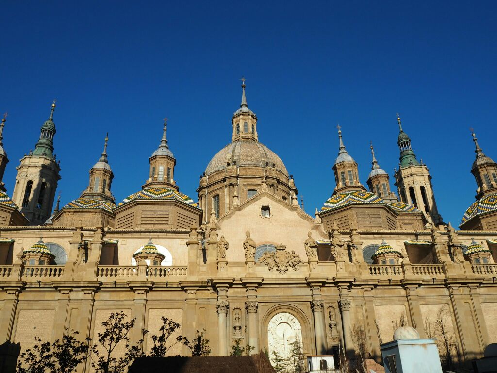 皮拉尔圣母教堂