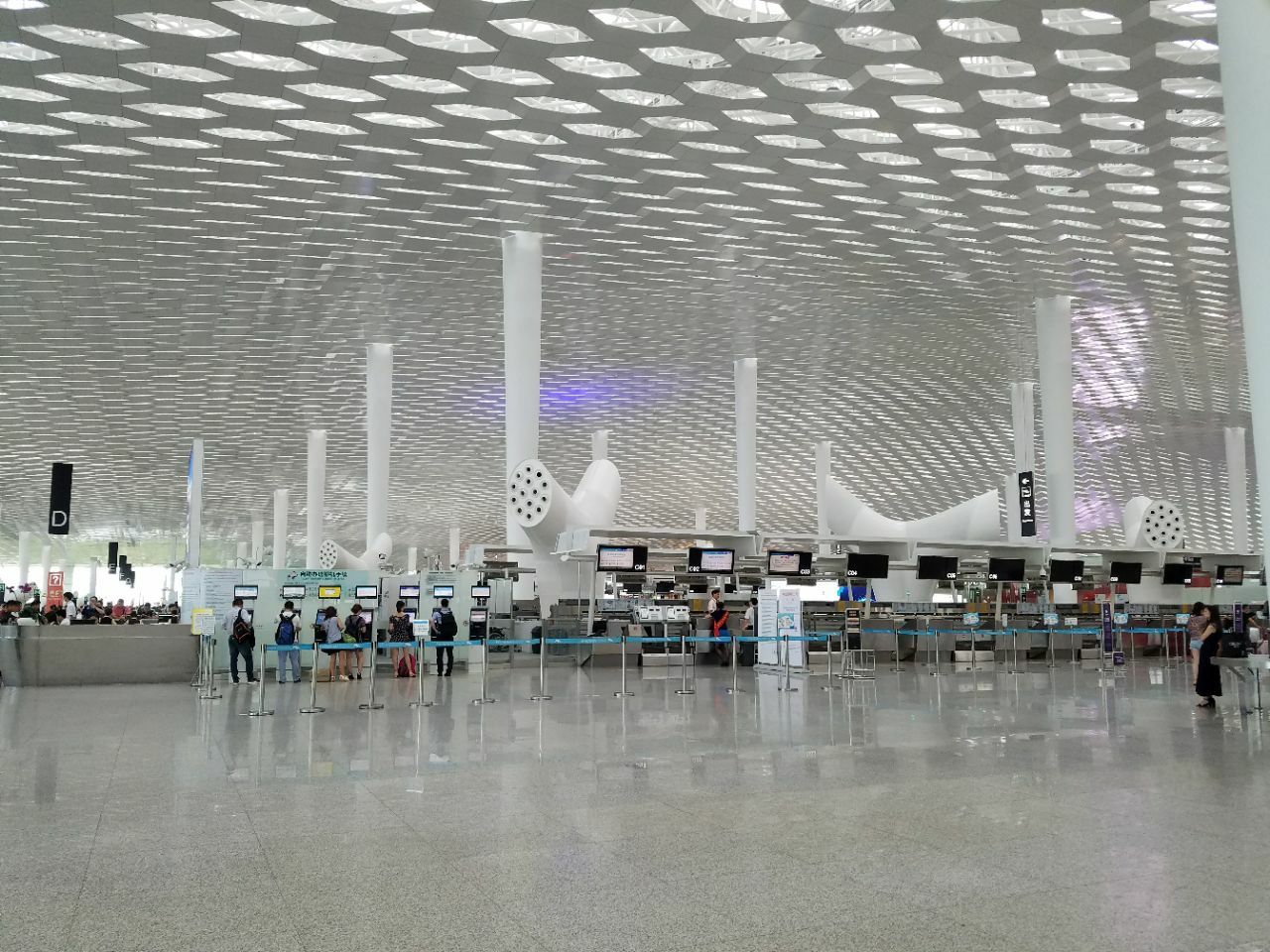 航空建筑新标杆：深圳宝安国际机场卫星厅 / GDAD、Aedas、兰德隆与布朗 | 建筑学院