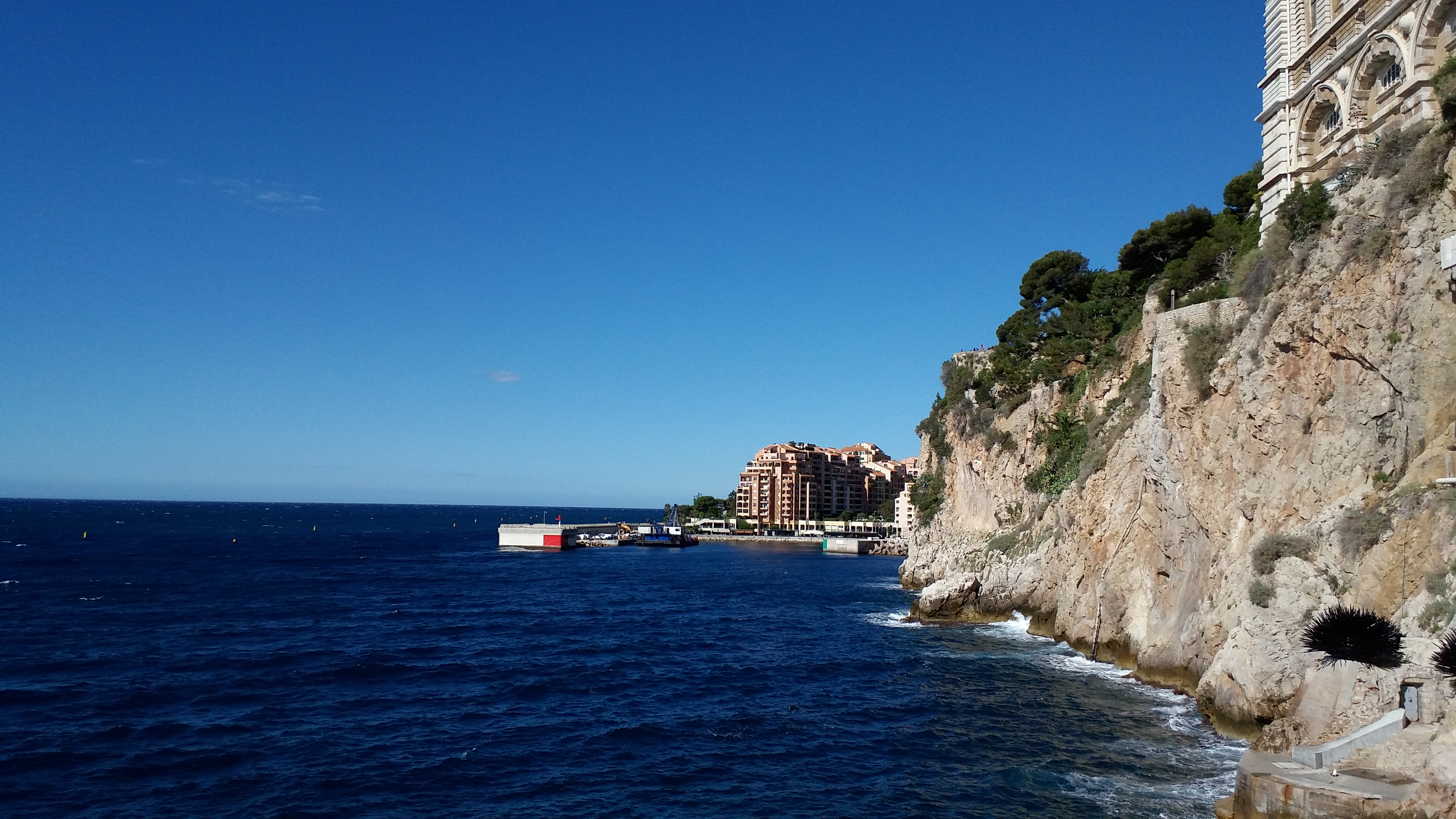 的确如果生活在这个小国是体会得到那种高品质的生活