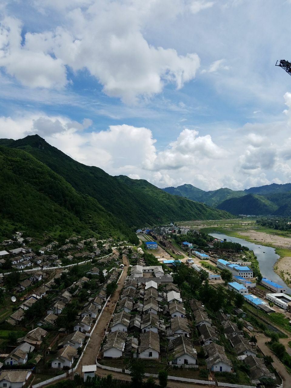 集安云峰大坝图片