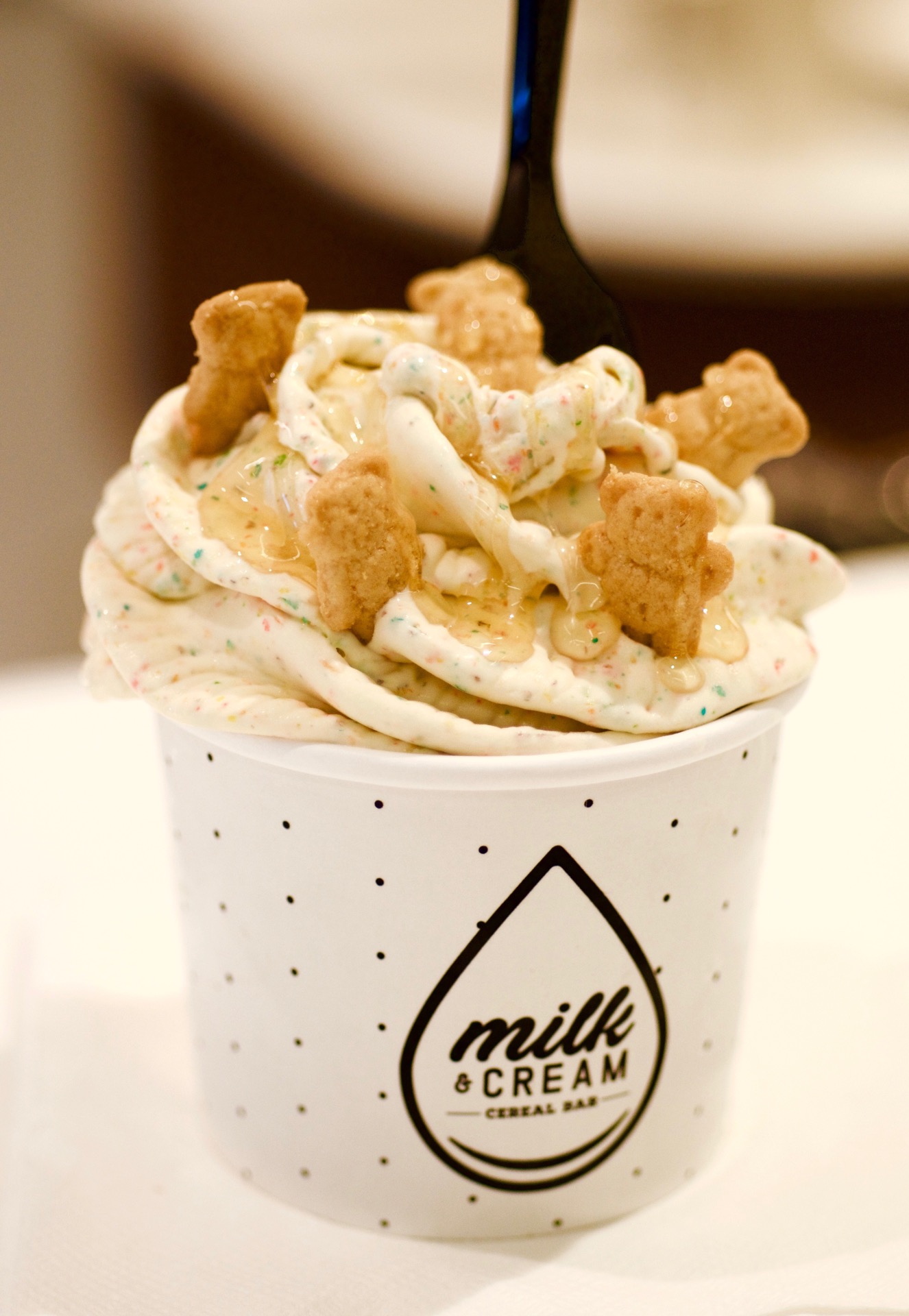 milk & cream cereal bar