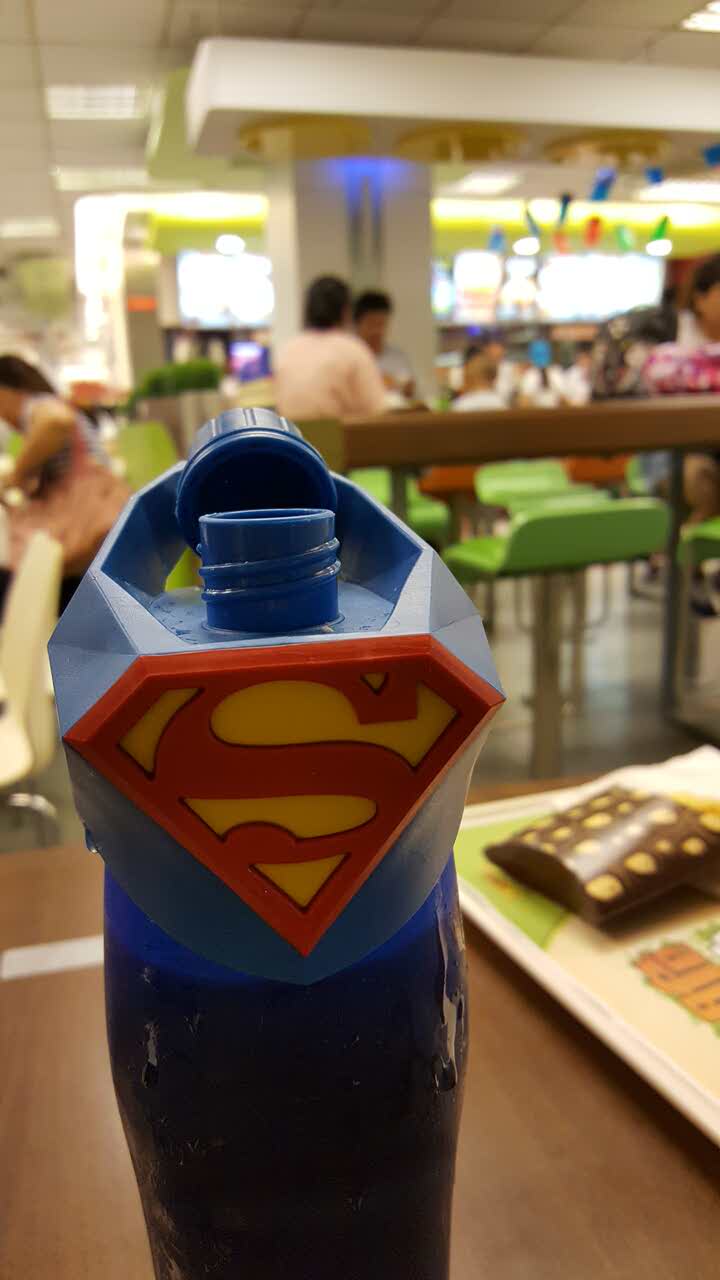 2022德克士(西大街西百店)美食餐厅,都是带得意杯来续杯的,好多.