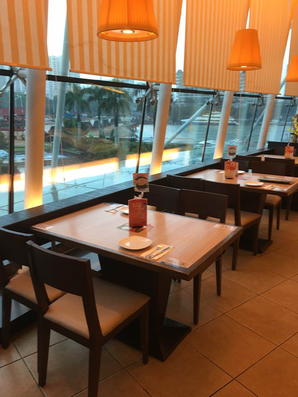 必胜客(时代海岸店)