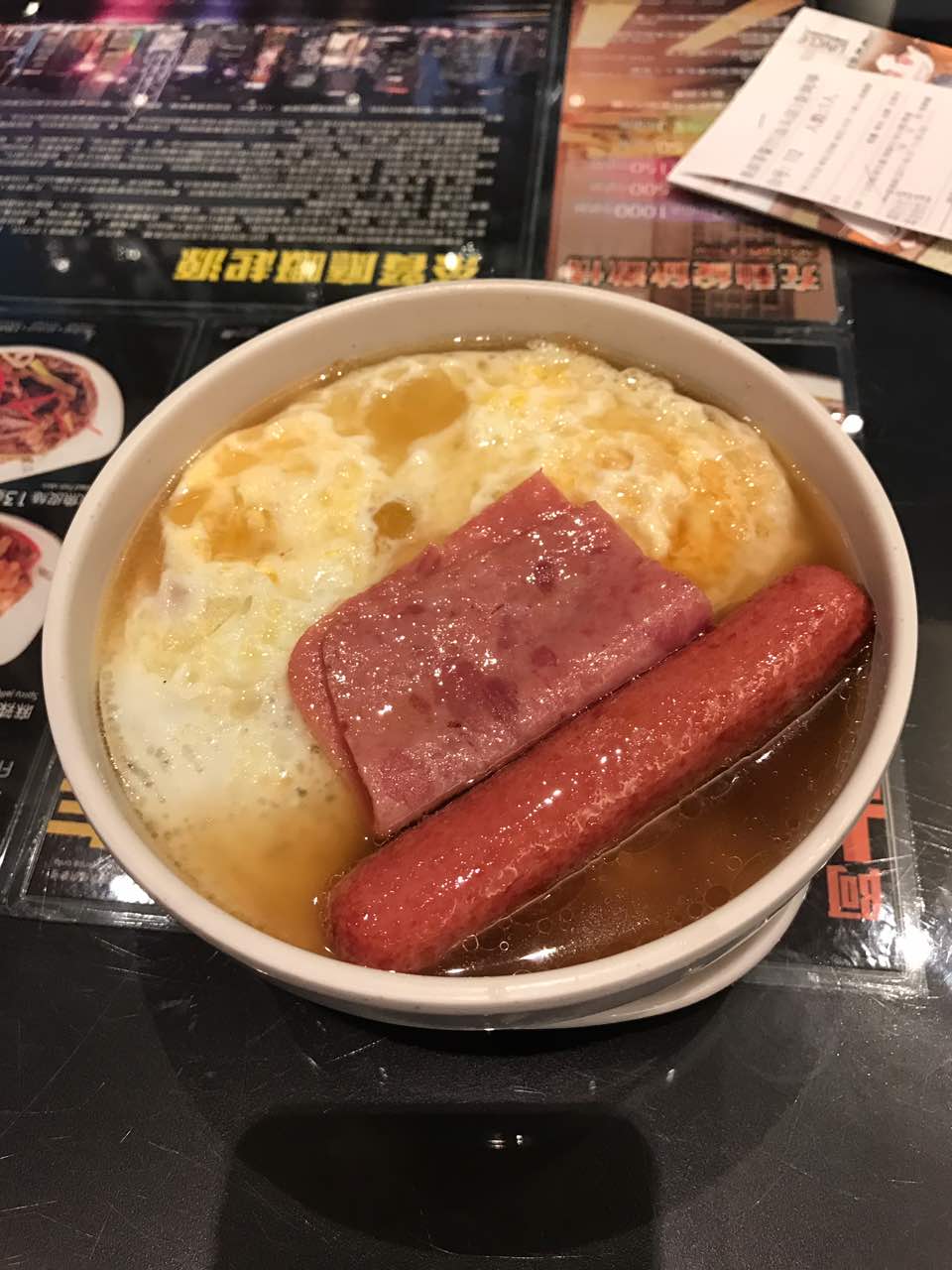 2022表叔茶餐厅(天山南路店)美食餐厅,出前一丁,双蛋,肠仔,火腿.