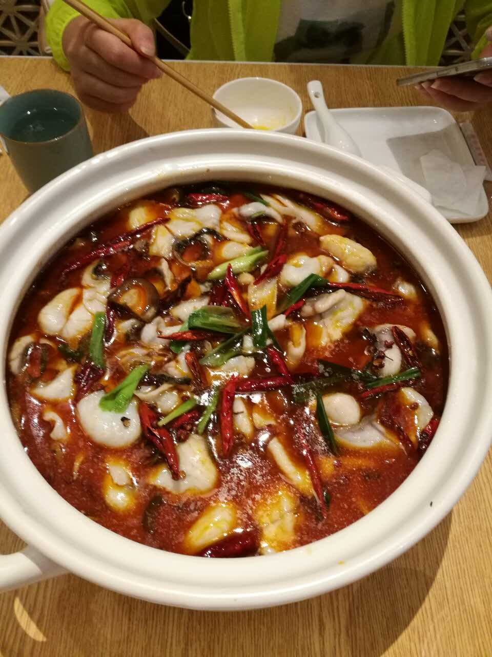 渔小刀砂锅鱼(万嘉商业广场店)