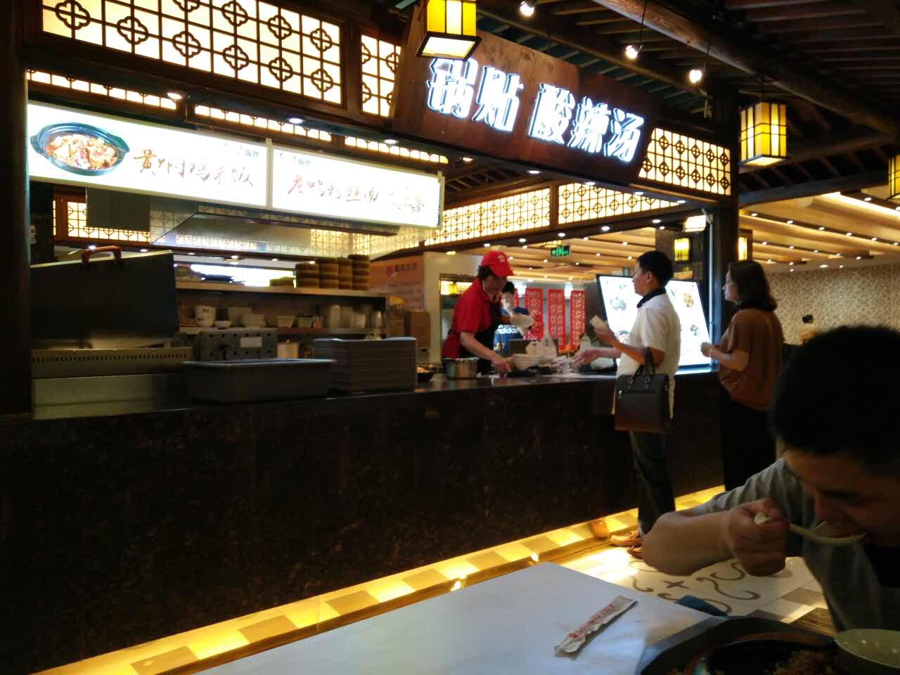 2021新食派美食广场(星海生活广场南区店)美食餐厅,非常不错,环境好!