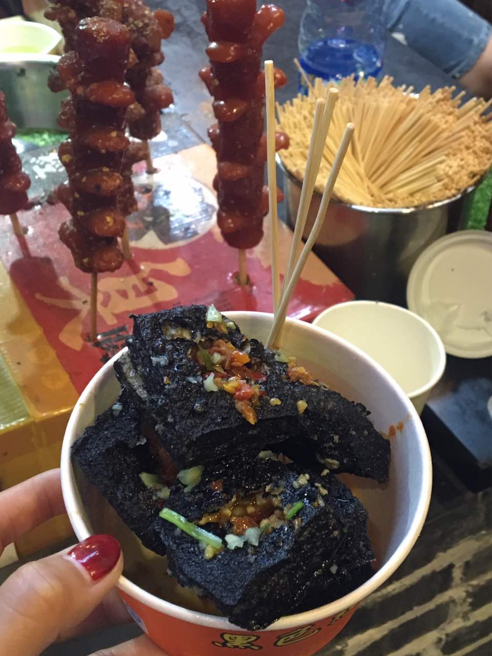 2021黑色经典臭豆腐(太平街口店)美食餐厅,出差来到长沙几天,今天终于