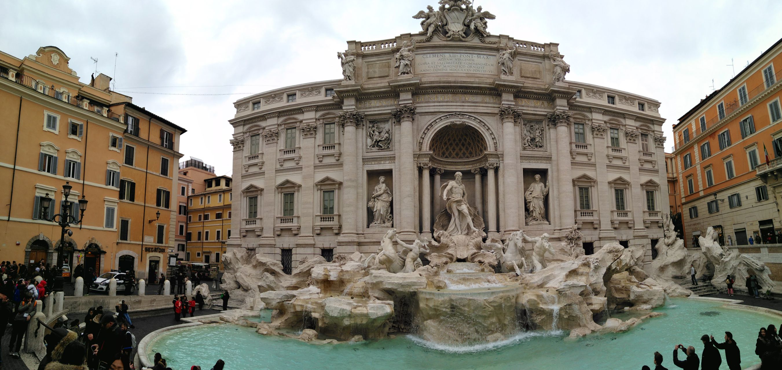 罗马假日特雷维喷泉图片
