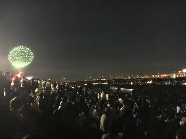 一萌流浪记 花火大会欠我一个男朋友 携程氢气球 一萌流浪记 花火大会欠我一个男朋友 携程氢气球