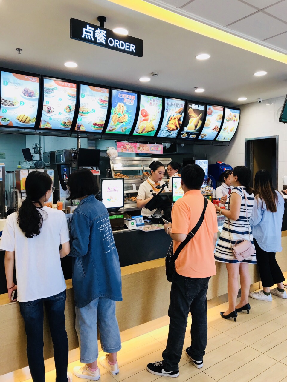 德克士(周浦东店)