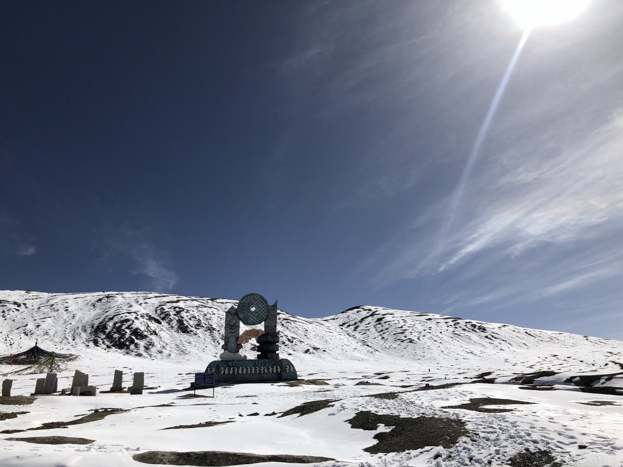 【携程攻略】格尔木昆仑山口景点,自己租车去的,刚好遇到一场大雪过后