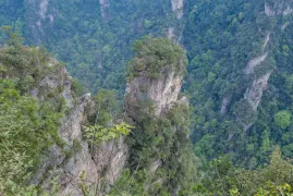 3-Day Zhangjiajie Adventure: Peaks & Valleys