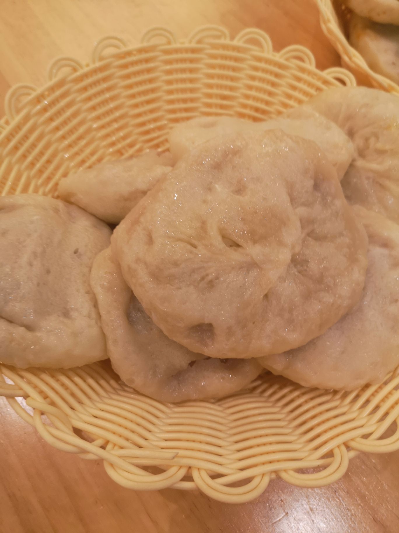 尤其是六安肉包子,吃起来非常软,口感非常好.猪肉沙汤也好喝.