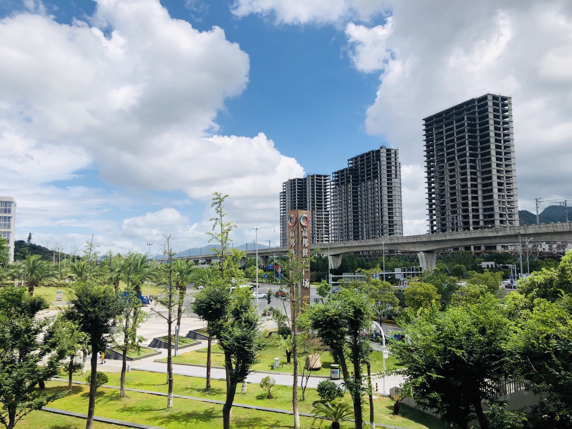 【携程攻略】宁波富邦世纪广场购物,走到富邦世纪广场的时候如果是从