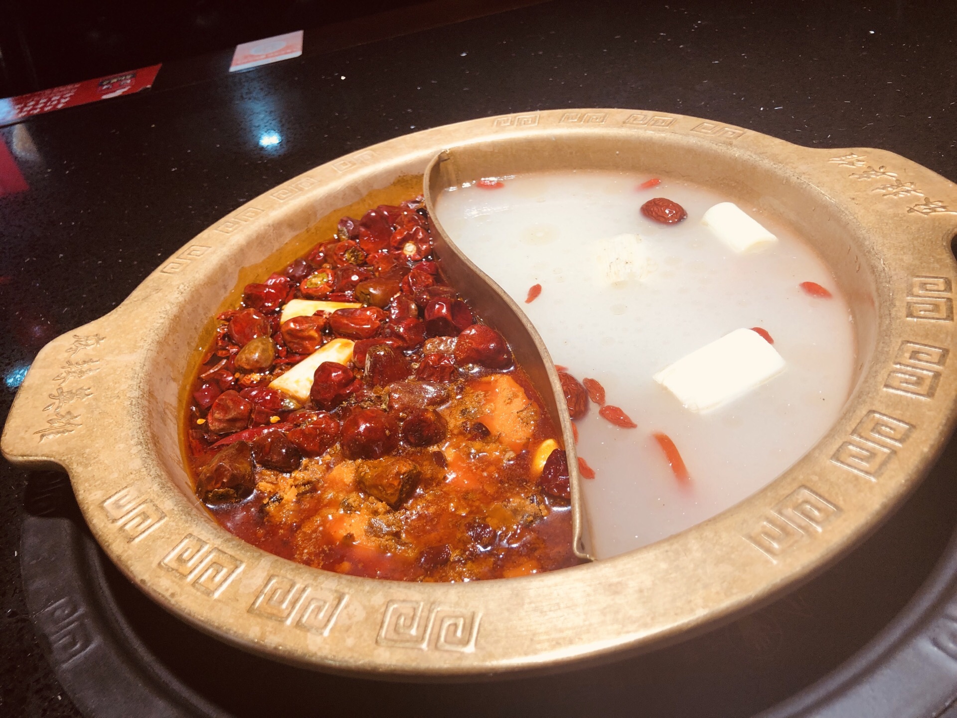 麻辣英雄重庆老火锅(新塘店)